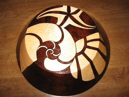 Sea Shells, decorative wooden bowl, bottom view of bowl